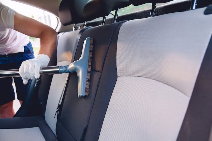 2-Nettoyez les textiles du véhicule